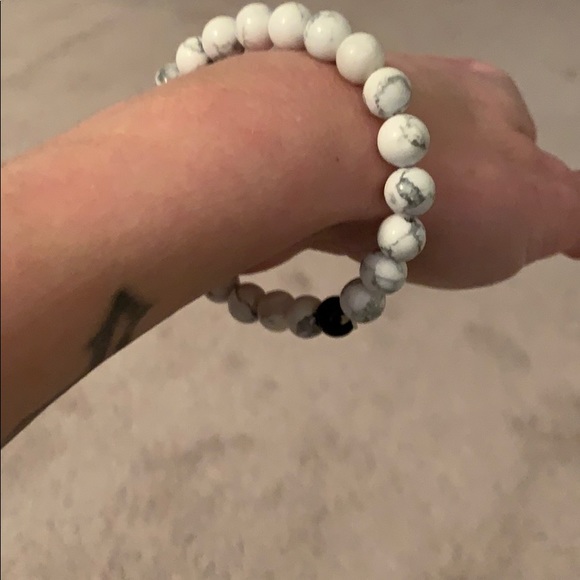 ⚫️⚪️ Beaded Bracelet ⚪️⚫️ - Picture 5 of 7